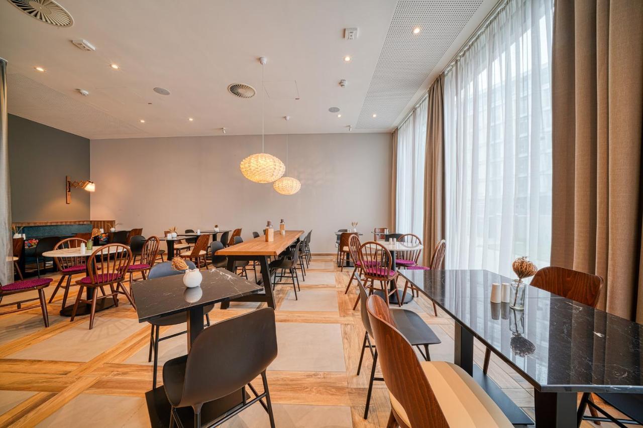 Vienna House Easy By Wyndham Freiburg City Exterior photo