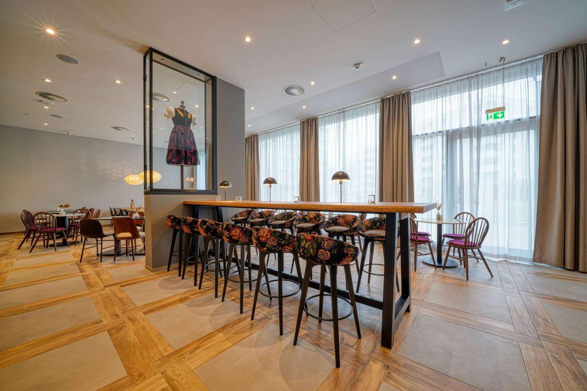 Vienna House Easy By Wyndham Freiburg City Exterior photo